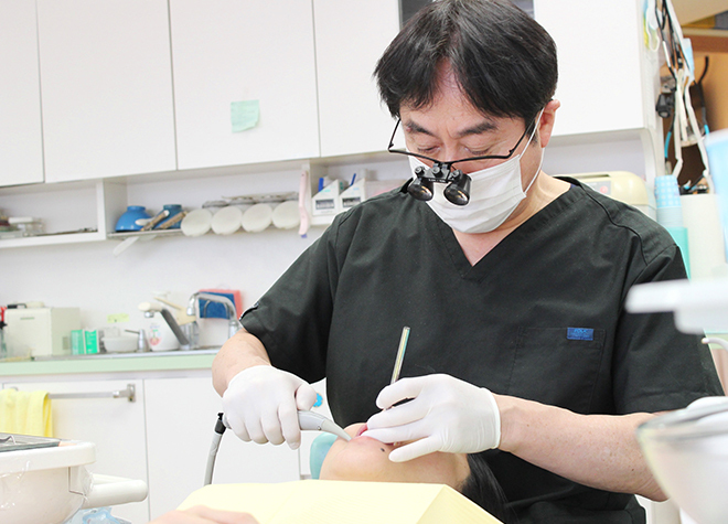 歯周病治療はレーザーを使用！痛みや負担の少ない治療に取り組む