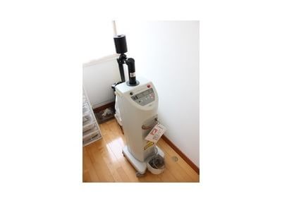 レーザー治療機器