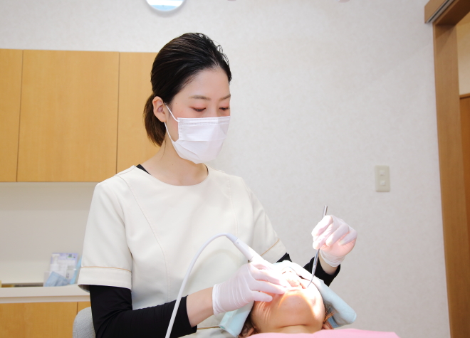 うらた歯科クリニック_事前のクリーニングをしっかりと行い、ホワイトニングの作用を高められるよう配慮