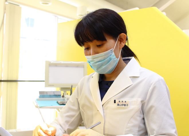 遠山歯科医院の治療の様子